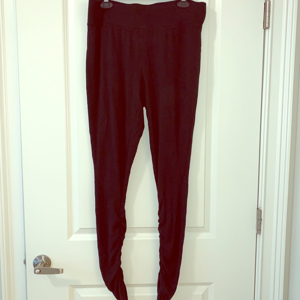 Athleta ballet ruched lounge/workout legging M